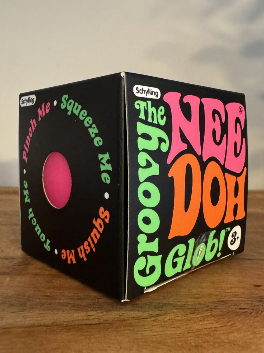 NeeDoh Groovy Glob - Pink ... Squishy Toy